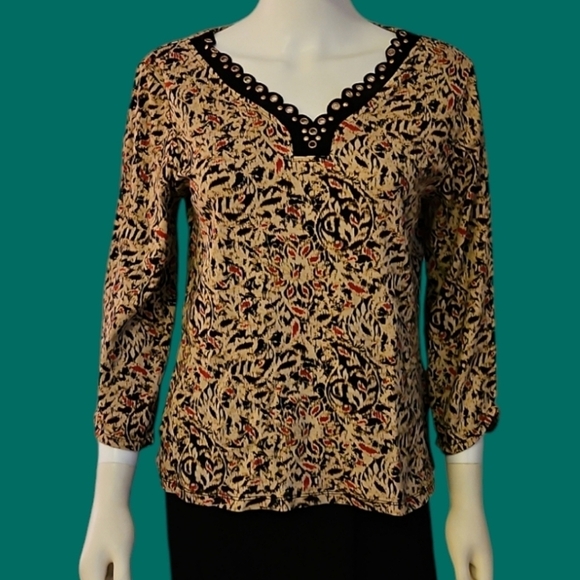 3/$30 Rafaella Tan Faux Suede Scallop Grommet V-Neck Blouse Large - Picture 1 of 10